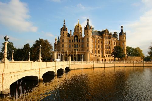 bridge castle schwerin