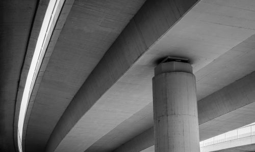 bridge pillar concrete