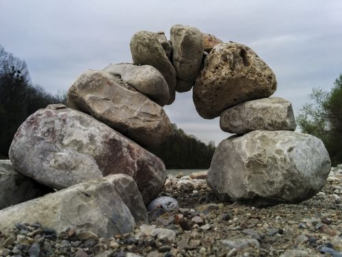 bridge balance stones