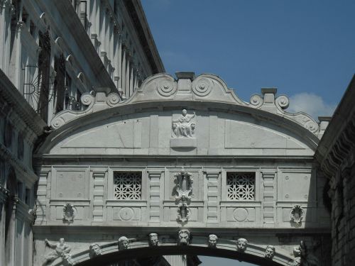 bridge of sighs