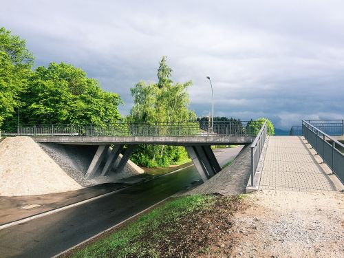 bridge road landscape
