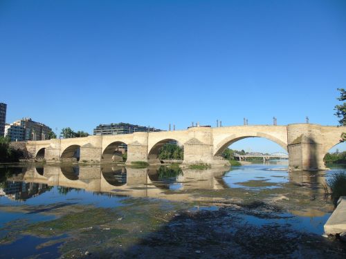 bridge saragossa river