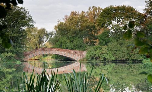 bridge park lake