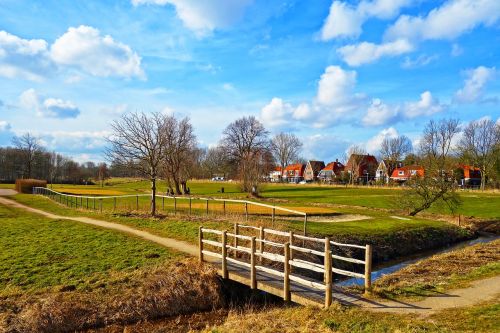 bridge field footpath