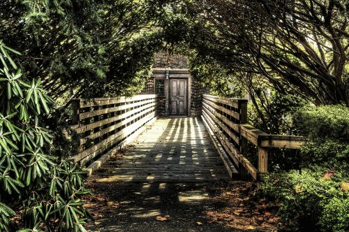 bridge wooden entrance