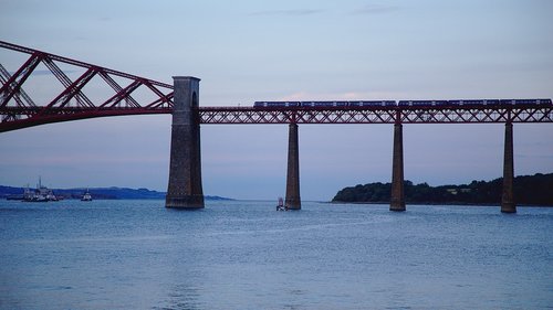 bridge  train  sea