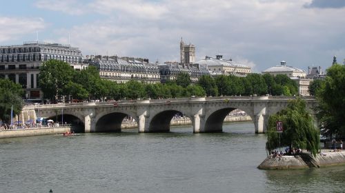 bridge seine monument