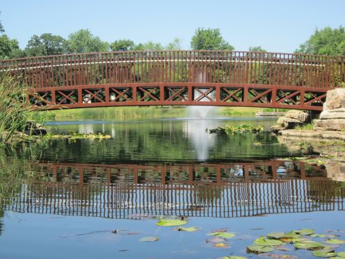 bridge park lake