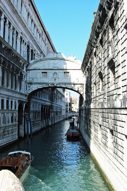 bridge of sighs venice city