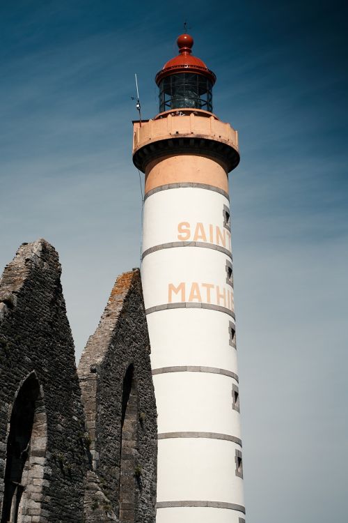 brittany lighthouse navigation