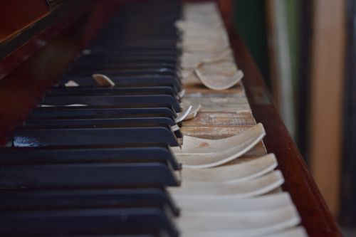piano upright pianos broken