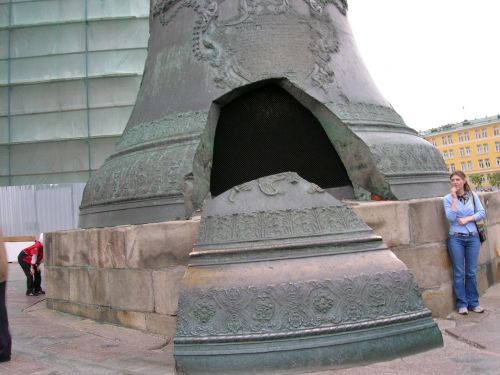 broken bell kremlin