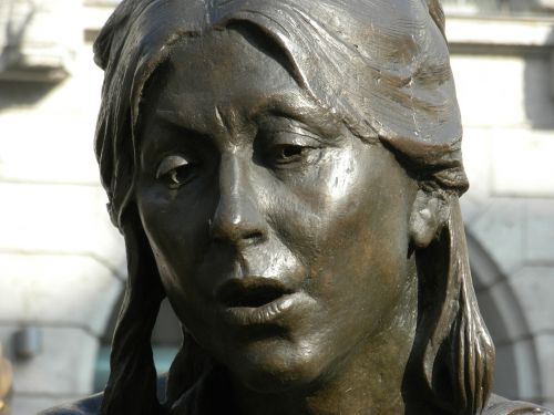 bronze statue woman