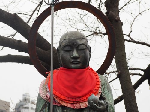 bronze statue buddhism japan