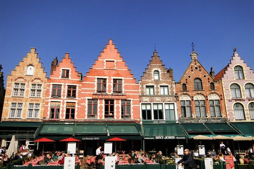 bruges  medieval  house