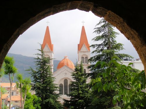 bsharri lebanon arch