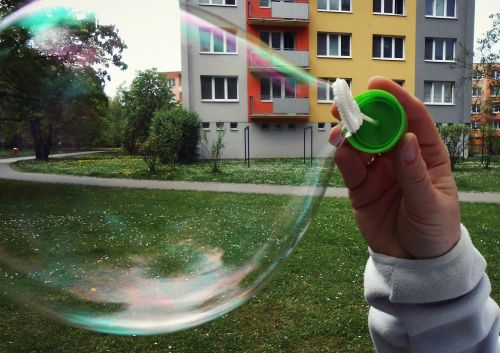 bubble bubble blower hand