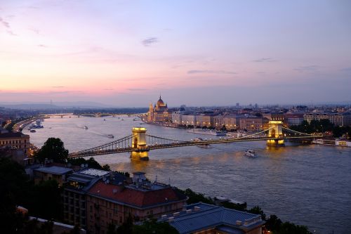 budapest sunset lights