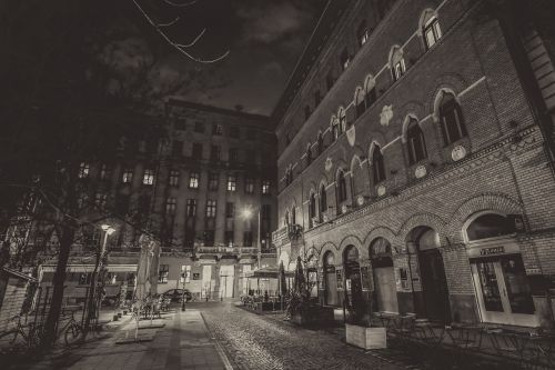 budapest at night city