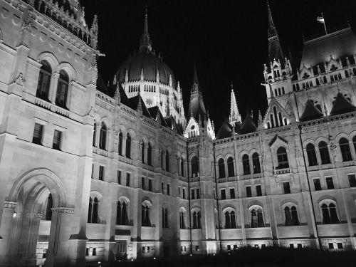 budapest houses of parliament black and white