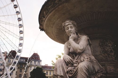 budapest fountain sculpture