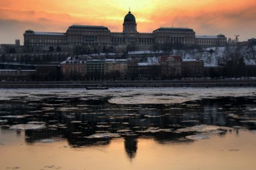 budapest buda castle danube