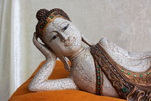 buddha figure sculpture