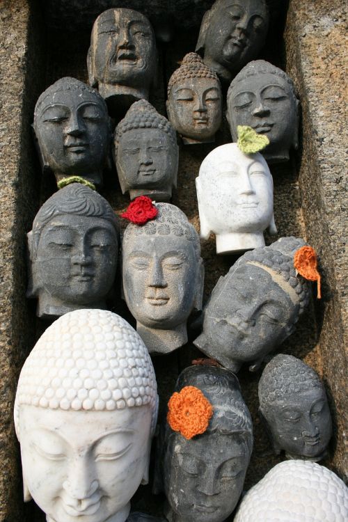 buddha head sculpture