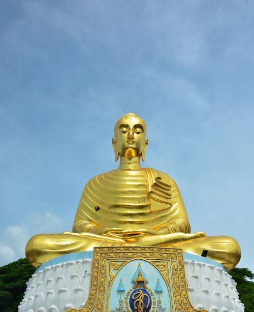 buddha พระ statue