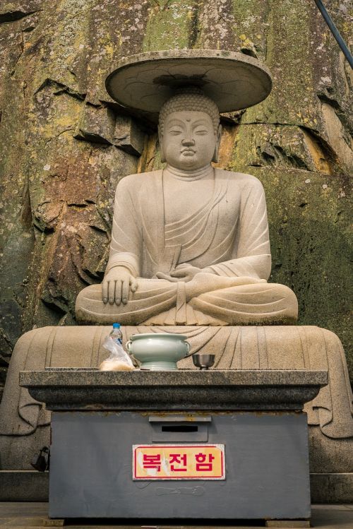 buddha statue buddhism