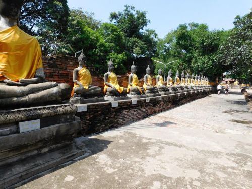 buddha ayutthaya thailand