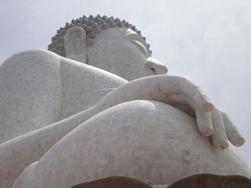 buddha statue religion