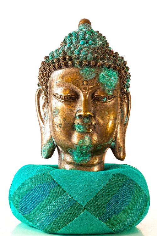 buddha  head  sculpture