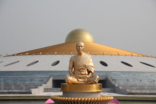 budha monk gold