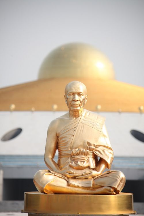 budha monk gold