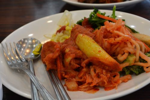 buffet food kimchi