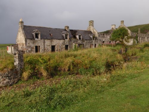 building dilapidated stone