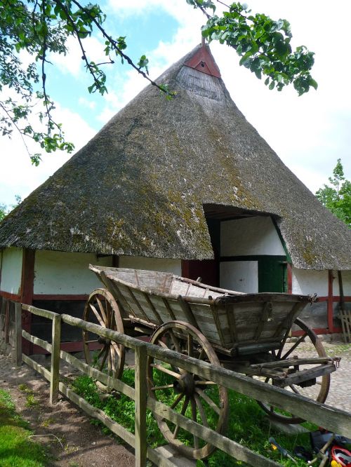 building barn thatched