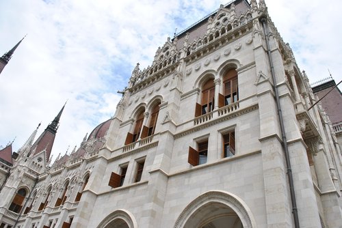 building  parliament  hungarian