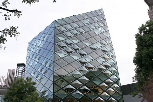 building tokyo glass