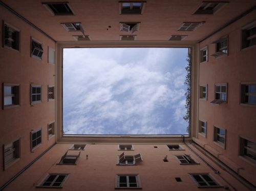 building perspective sky
