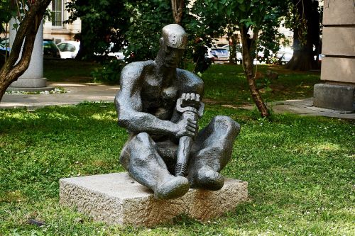 bulgaria sofia sculpture