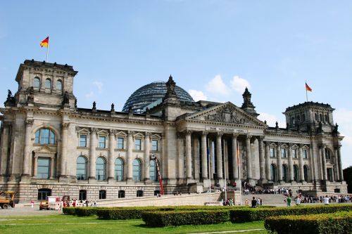 bundestag berlin building