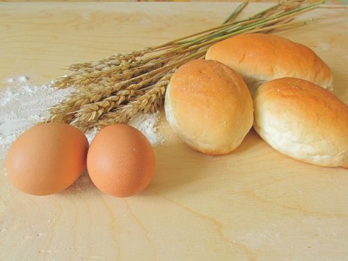 buns eggs rye
