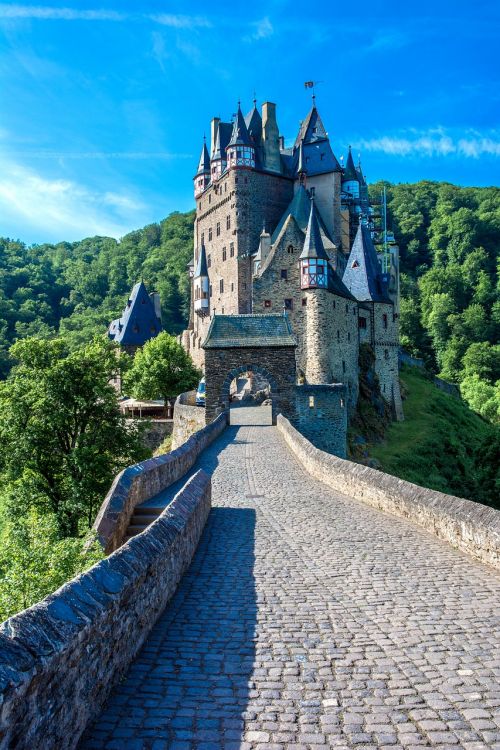 burg eltz castles places of interest