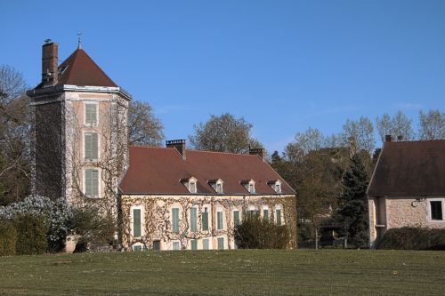 burgundy house chatel censoir