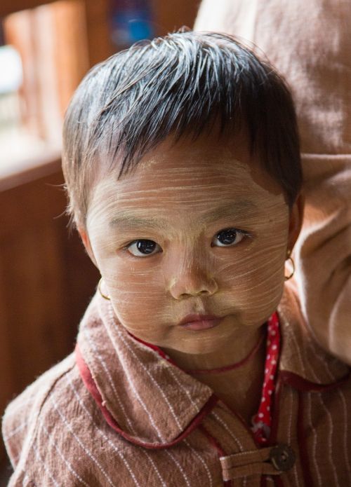 burma inle lake portrait