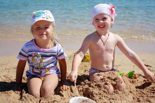 kids beach summer