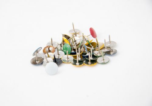 button thumbtacks spikes