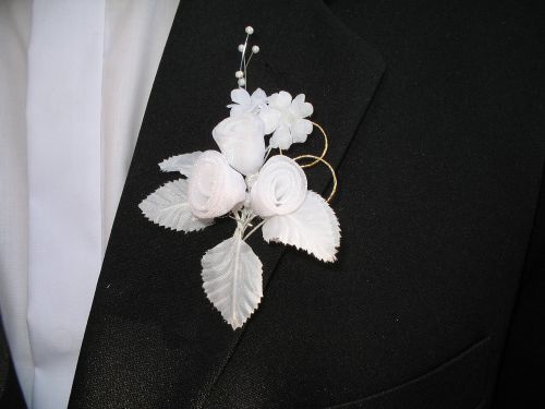 buttonhole bridegroom wedding